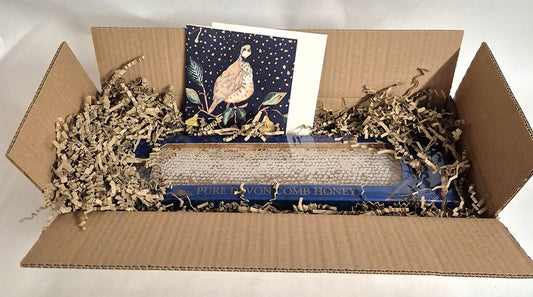 Whole Honey Comb 1200g Sent as Gift